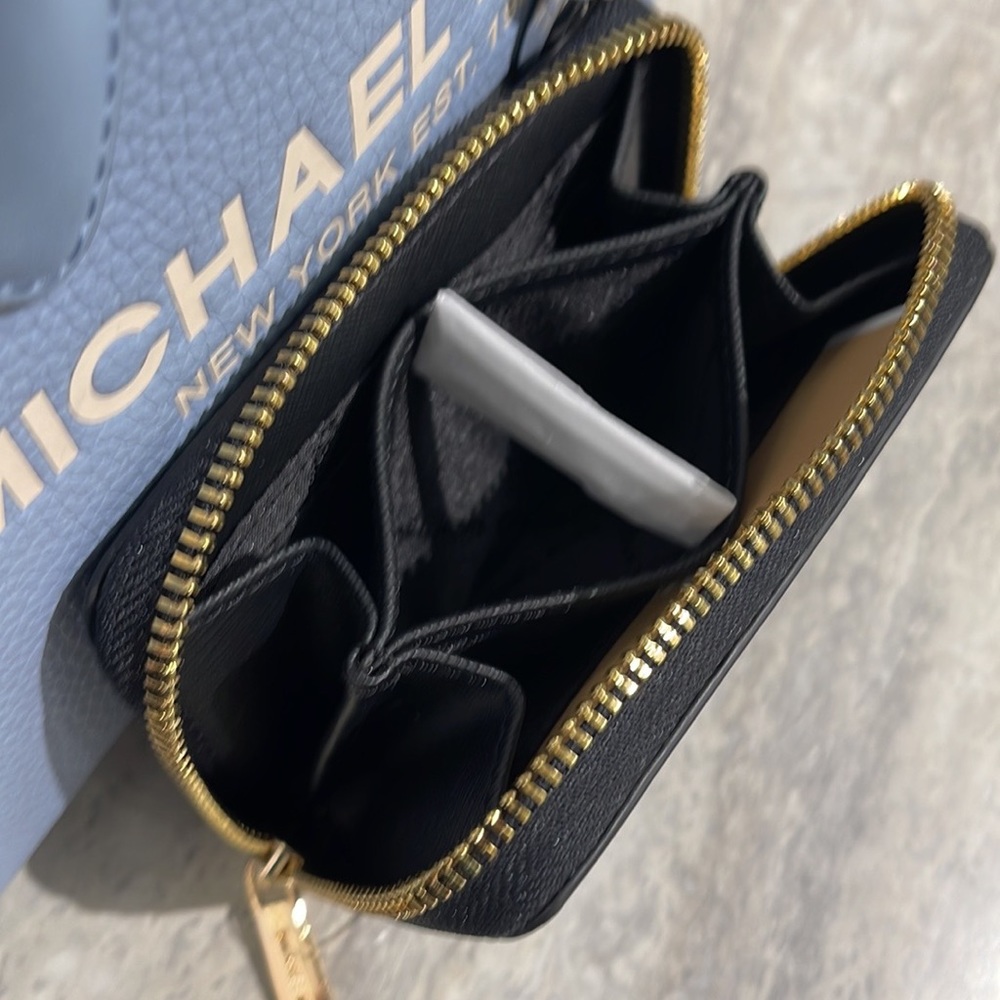 Michael Kors Jet Set Travel Medium Zip Around Card Case 
Color: Black
NWT - Picture 15 of 16